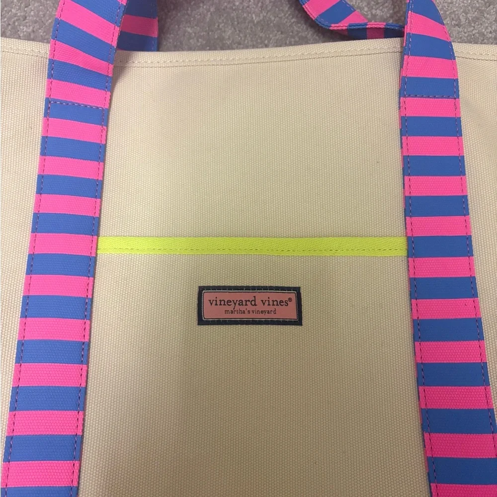 Vineyard Vines X Large Tote with Pink and Blue Accents - NWOT - Picture 9 of 12